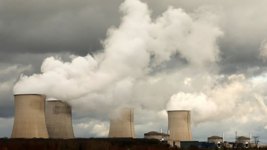 Pháp thông qua luật “Tăng cường năng lượng hạt nhân”